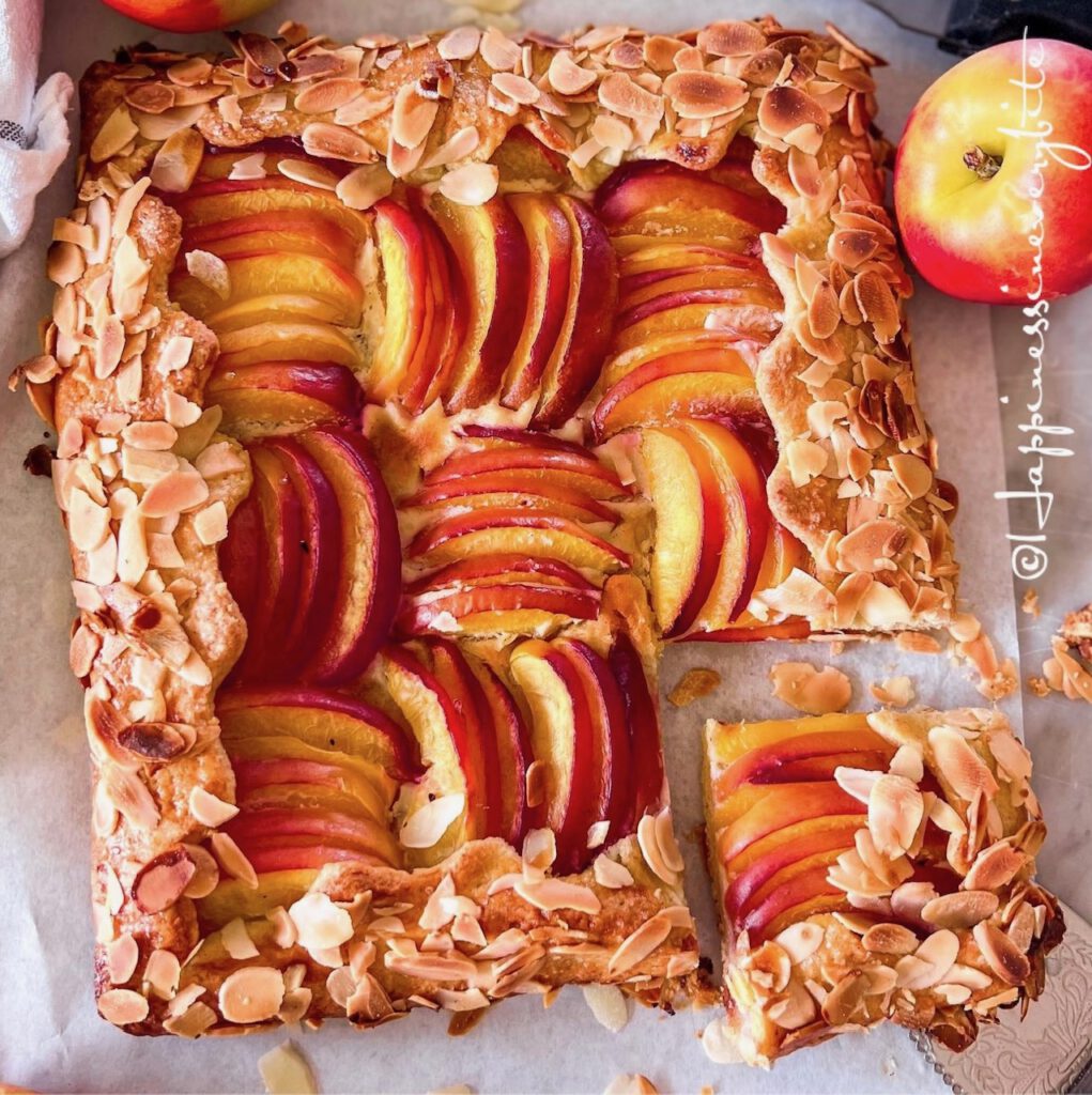 Fruity nectarines galette with almond paste