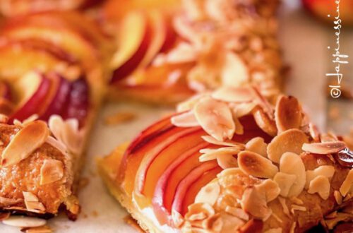 Fruity nectarines Galette with almond paste