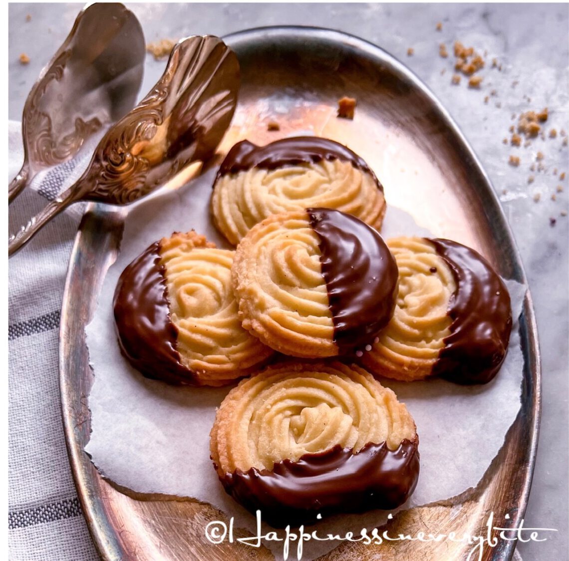 Buttery viennese whirls