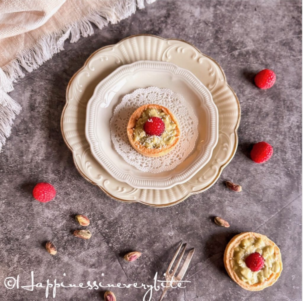 Pistachio tartelettes